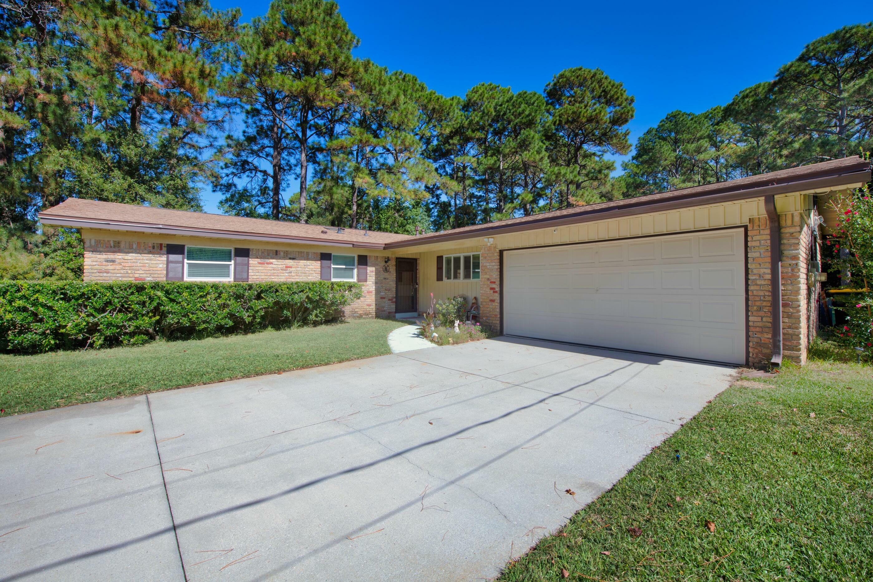 Property Photo:  113 NW Virginia Drive  FL 32548 