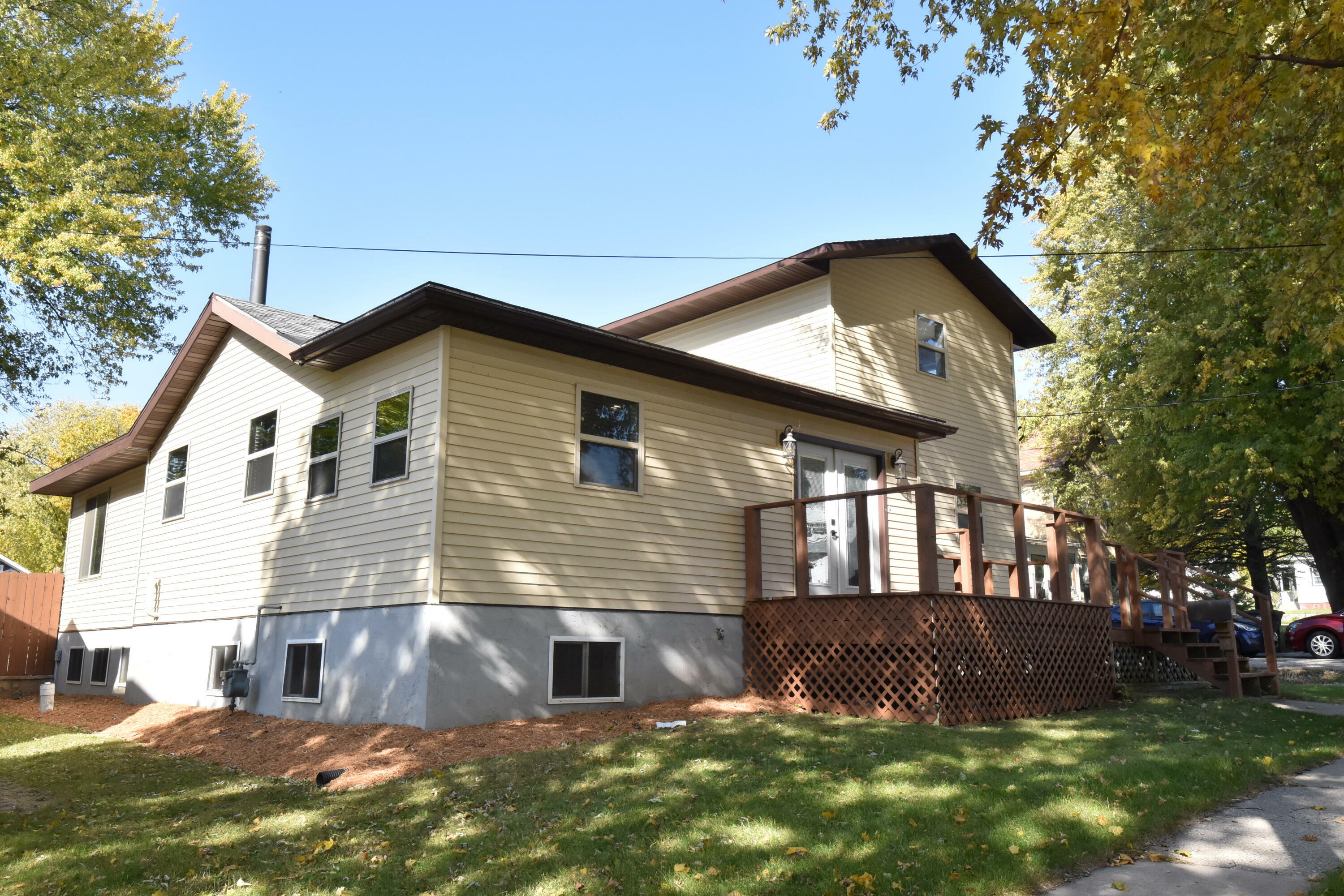 Property Photo:  315 S High Ave  WI 53549 