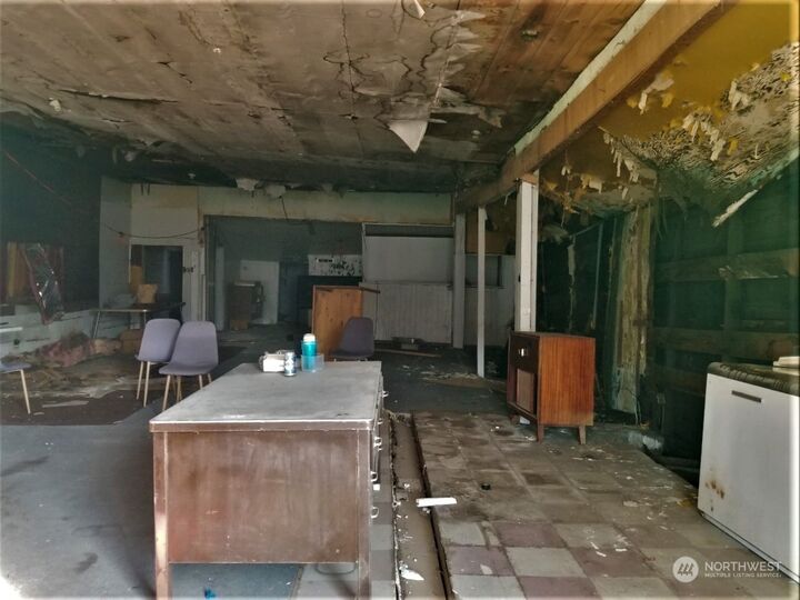 Property Photo:  628 S Clark Avenue  WA 99166 