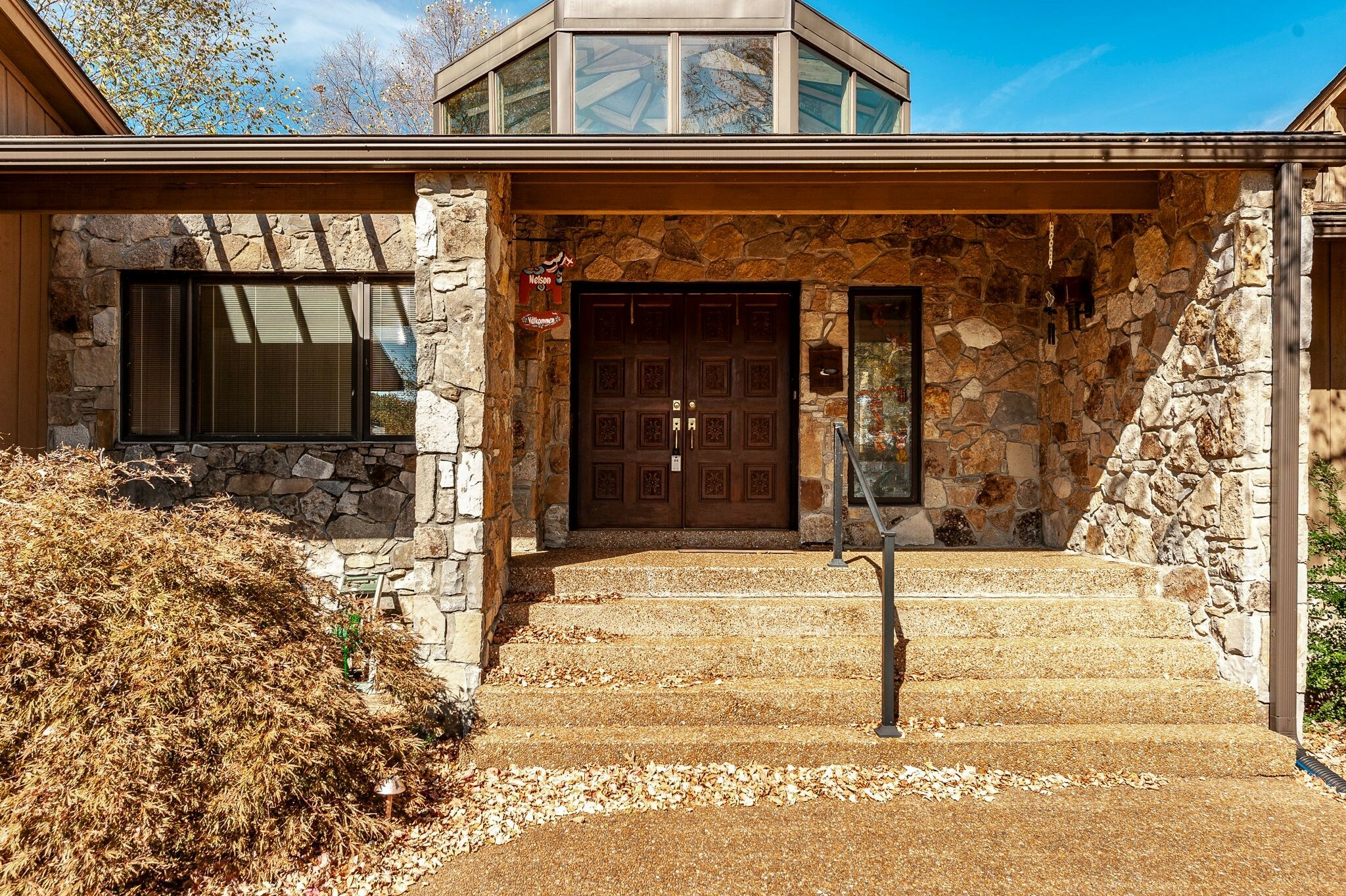 Property Photo: 1262 Windsor Dr TN 37066