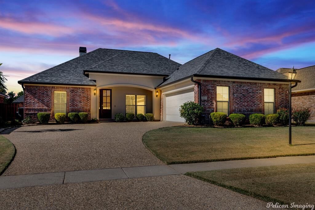 Property Photo: 9112 Sorrento Drive LA 71115