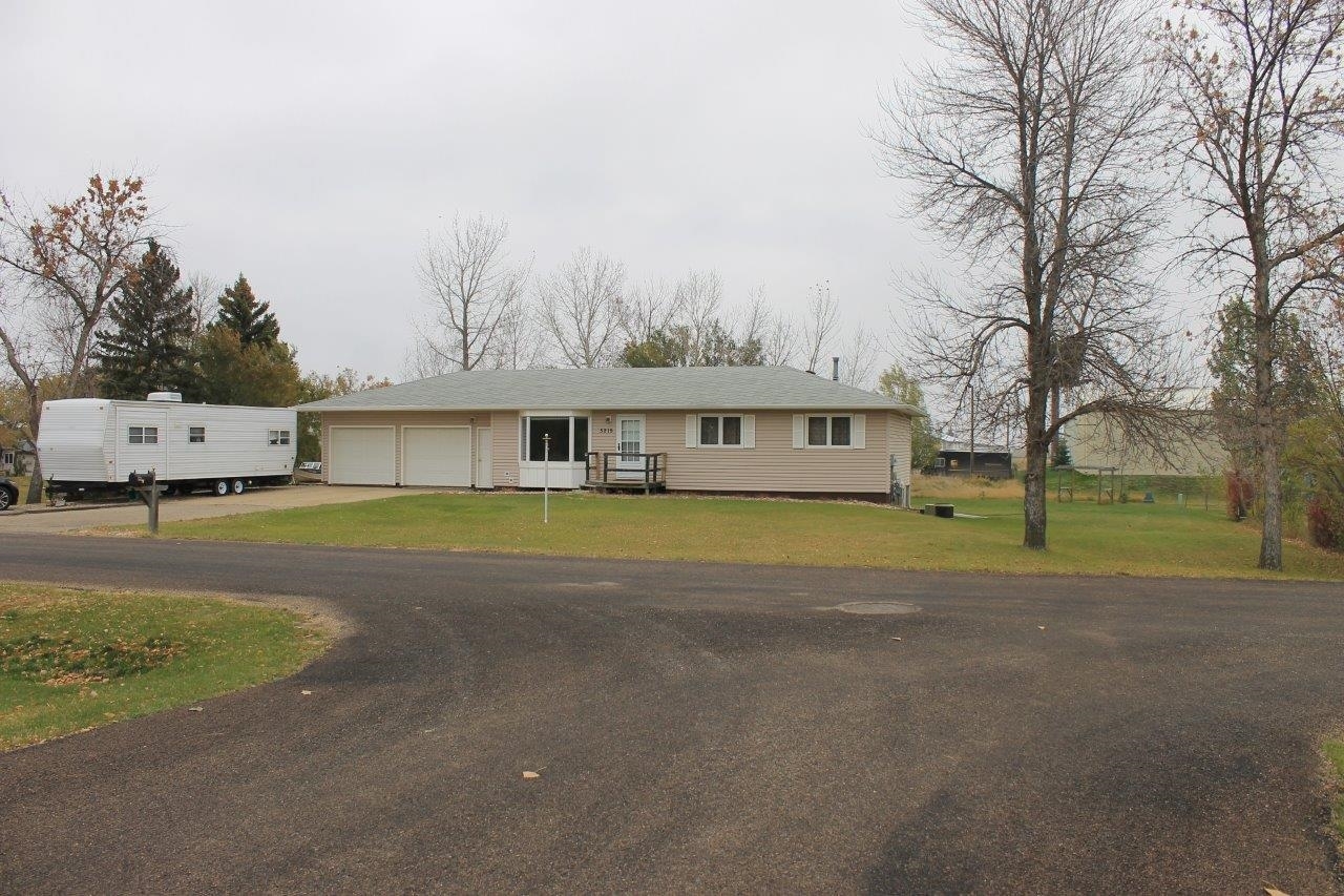 Property Photo:  5215 4th St. SW  ND 58701 