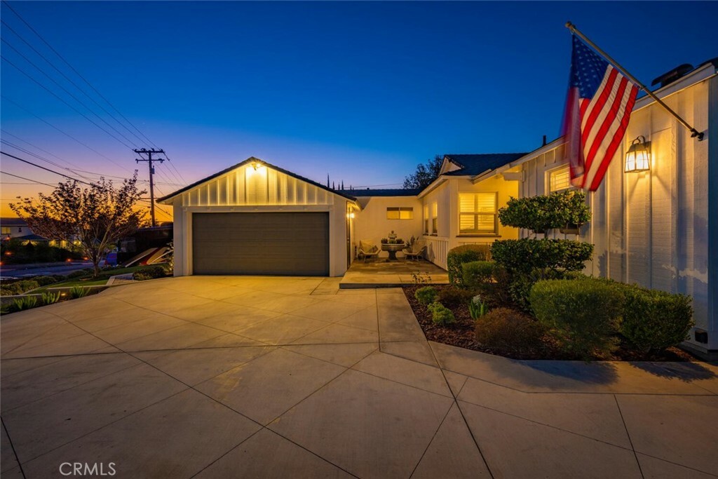 Property Photo: 18191 Buena Vista Avenue CA 92886