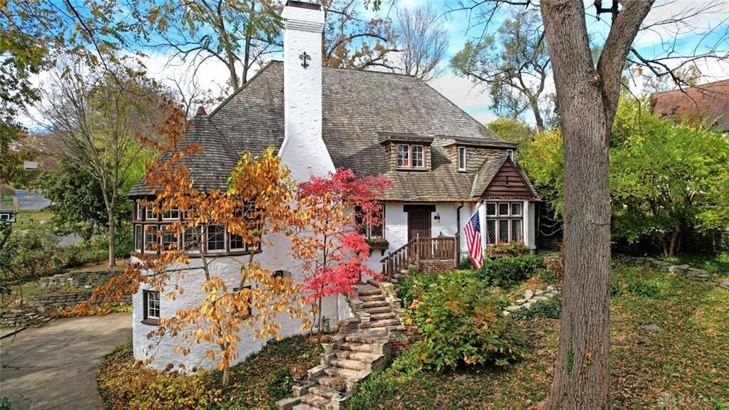 Property Photo:  1515 Woodstock Drive  OH 45419