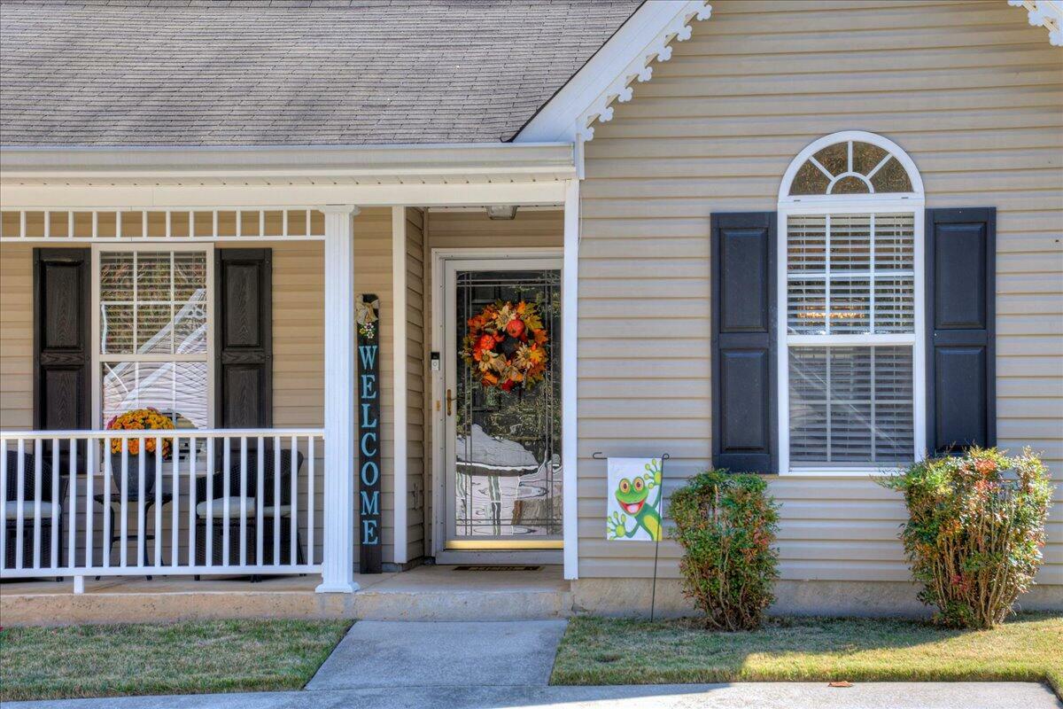 Property Photo: 4528 Derryclare Lane GA 30809