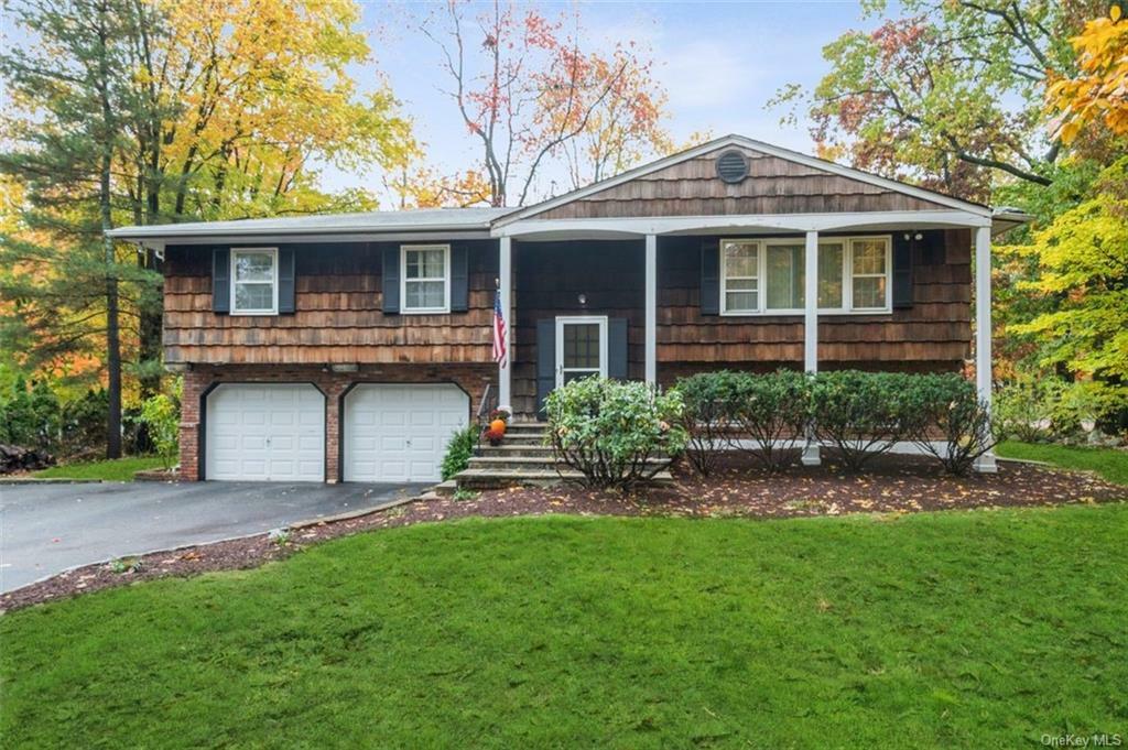 Property Photo:  5 Arrow Lane  NY 10956 