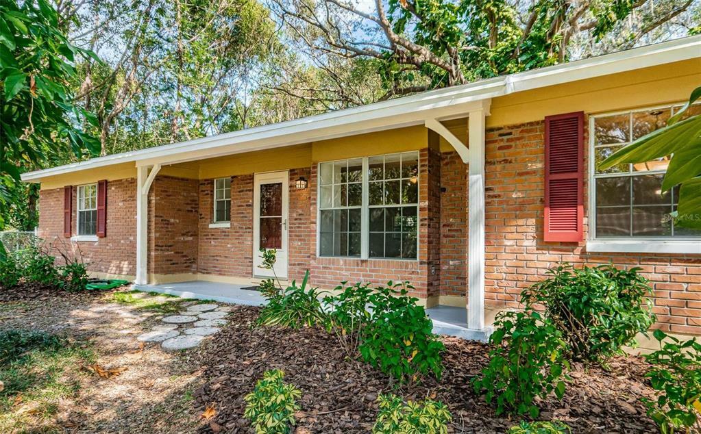 Property Photo: 2902 Little Road FL 33596