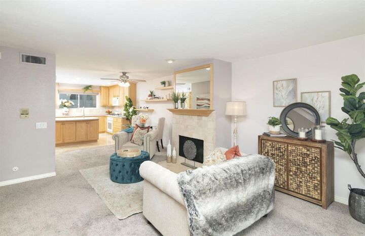 Property Photo:  134 W Walnut Avenue C  CA 92103 