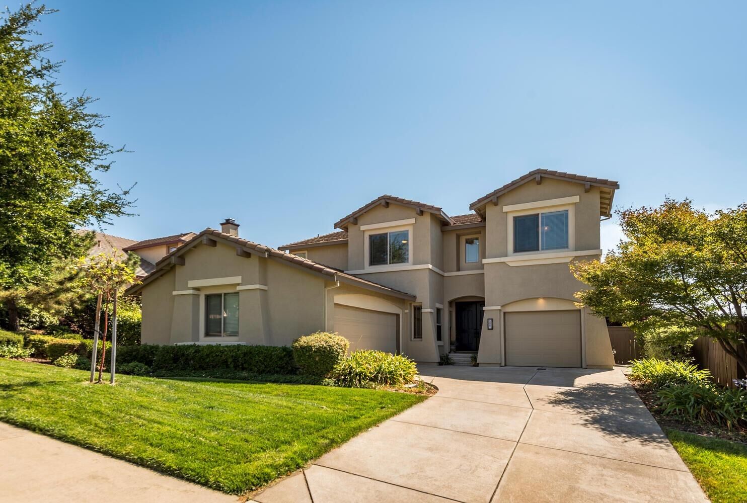 Property Photo:  5067 Garlenda Drive  CA 95762 