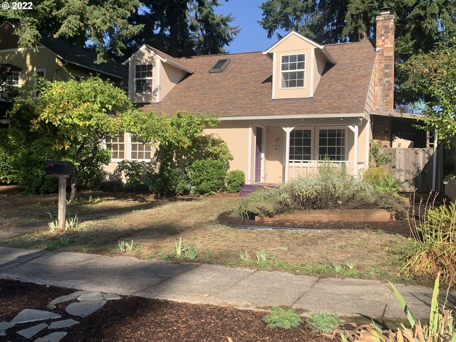 Property Photo: 316 W 32nd St WA 98660