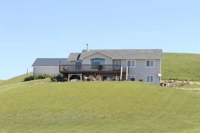 Property Photo:  10100 County Road 15 W  ND 58703 