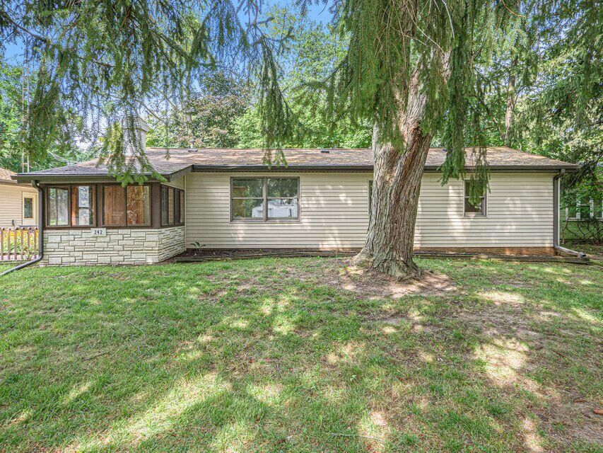 Property Photo:  242 Kenneth Street  MI 49203 