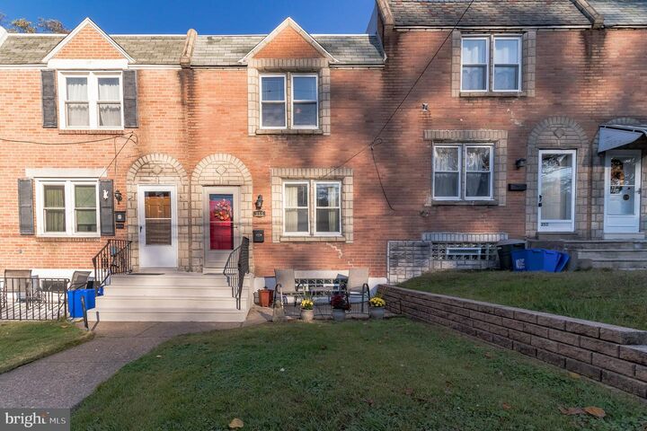 355 W Salaignac Street  Philadelphia PA 19128 photo