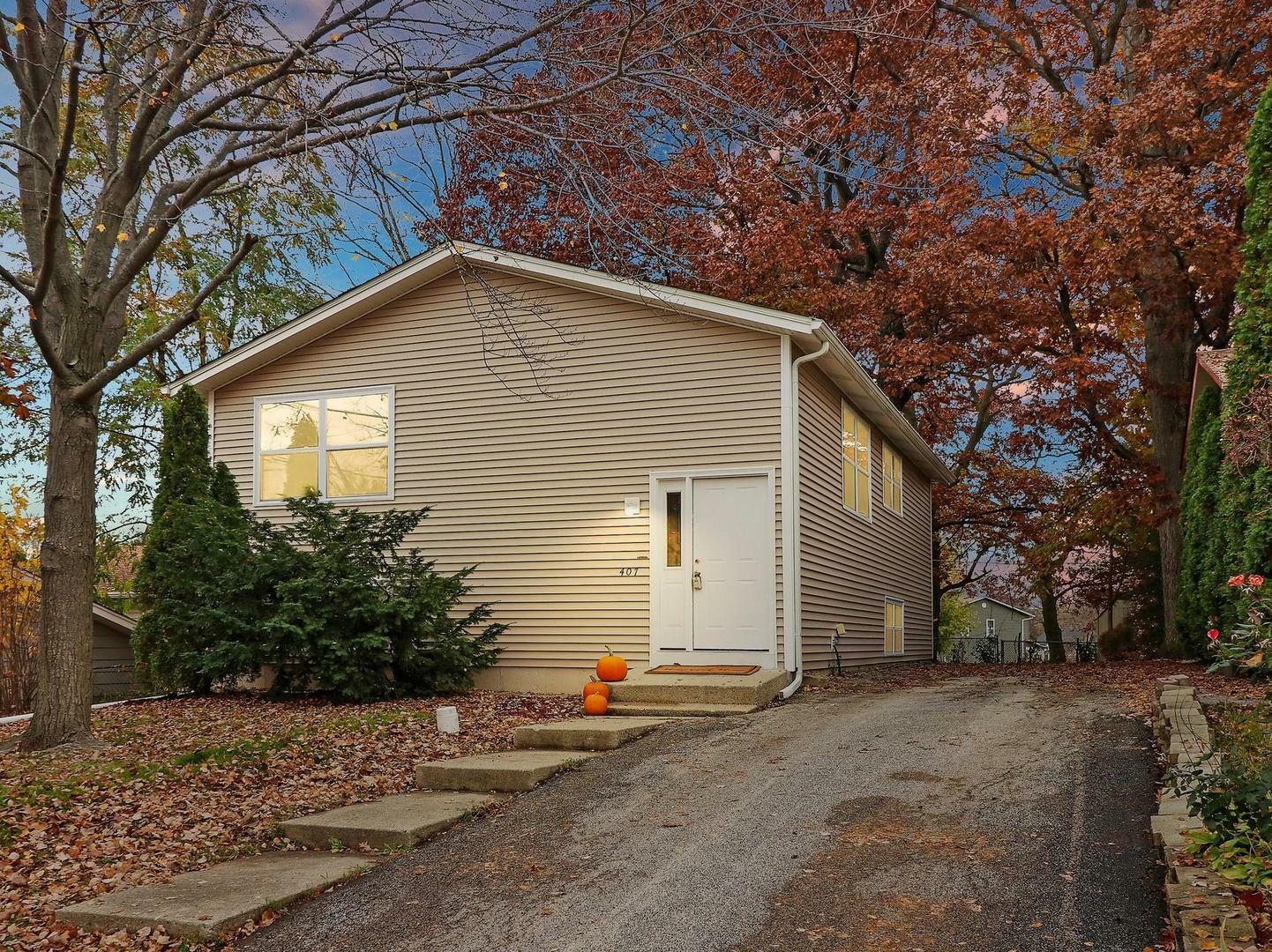 Property Photo: 407 Cedar Crest Court IL 60073