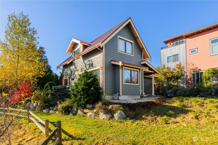 Property Photo:  2516 Mill Avenue  WA 98225 