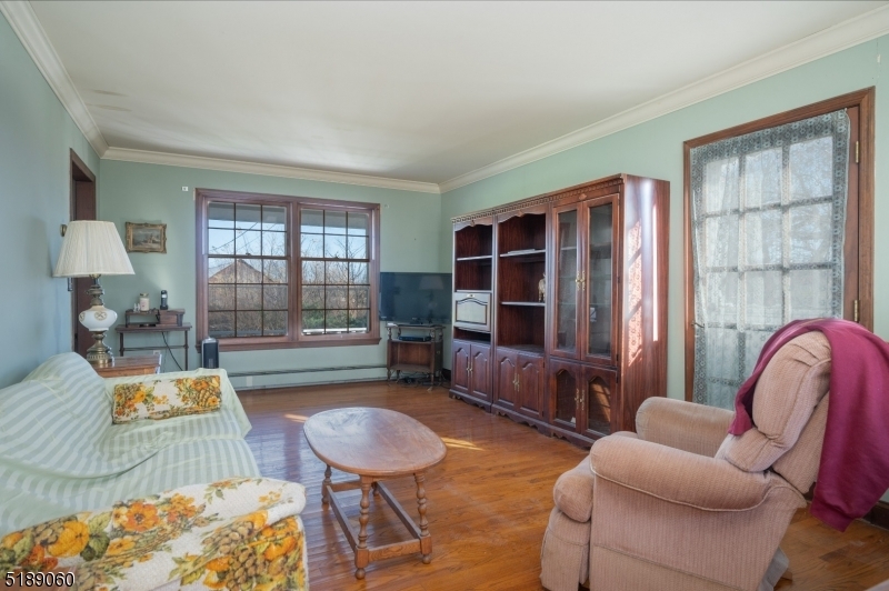 Property Photo: 14 Holland Rd NJ 07461