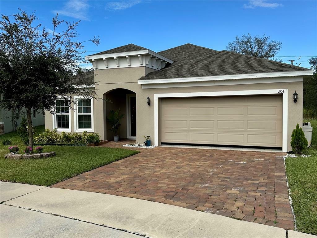 Property Photo:  504 Sardinia Cir  FL 33837 