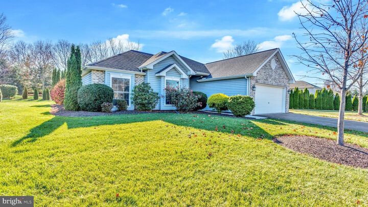 23 S Madder Drive  Mechanicsburg PA 17050 photo