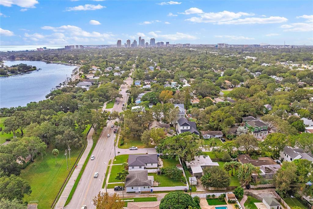 Property Photo: 3200 1st Street N FL 33704