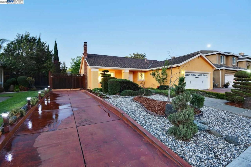 Property Photo:  35368 Rutland Ct  CA 94560 