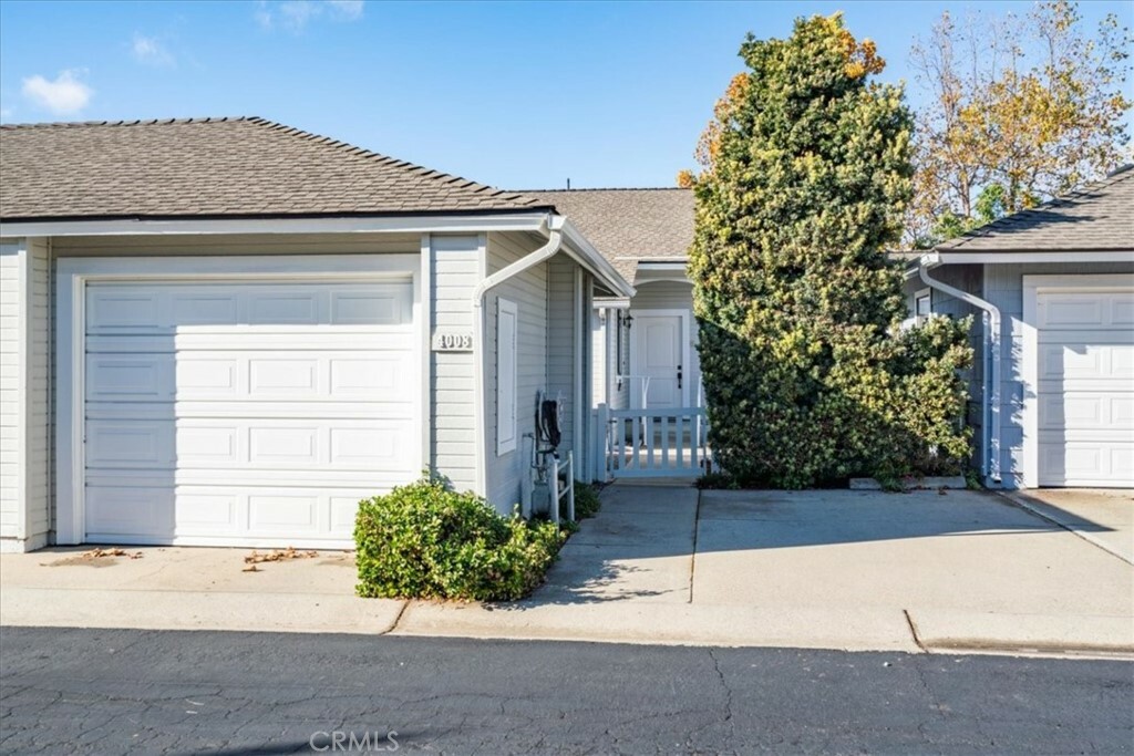 Property Photo:  4008 Poinsettia Street  CA 93401 