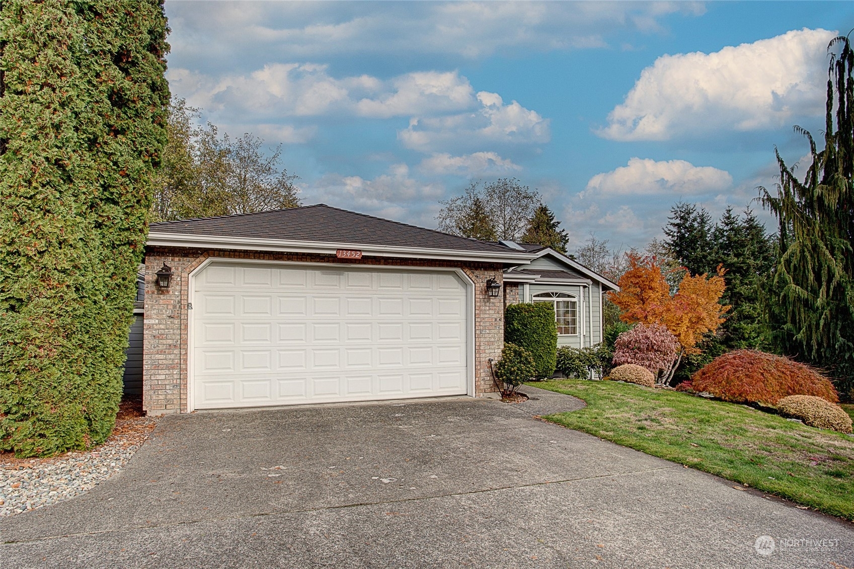 Property Photo: 13452 NE 148th Street WA 98072