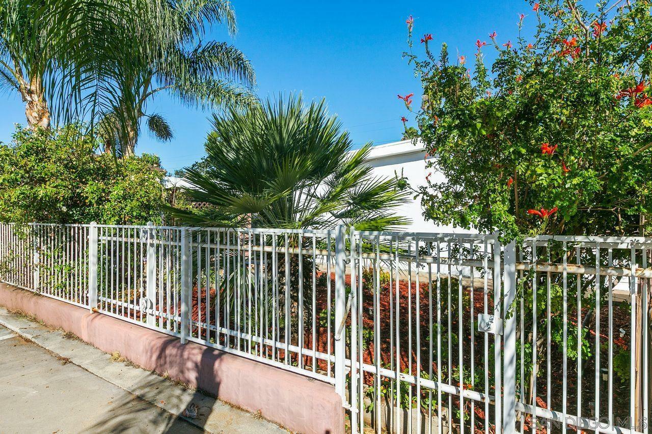 Property Photo: 1382 Ivory Ct CA 92019