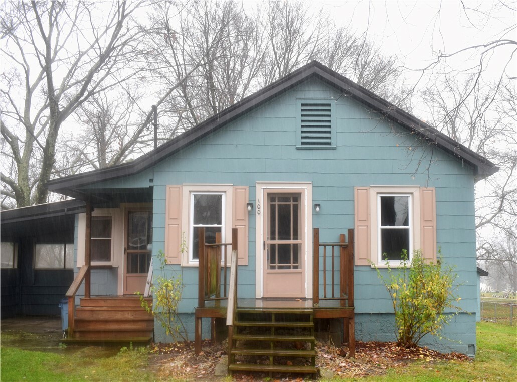 Property Photo:  100 E South Street  PA 16137 