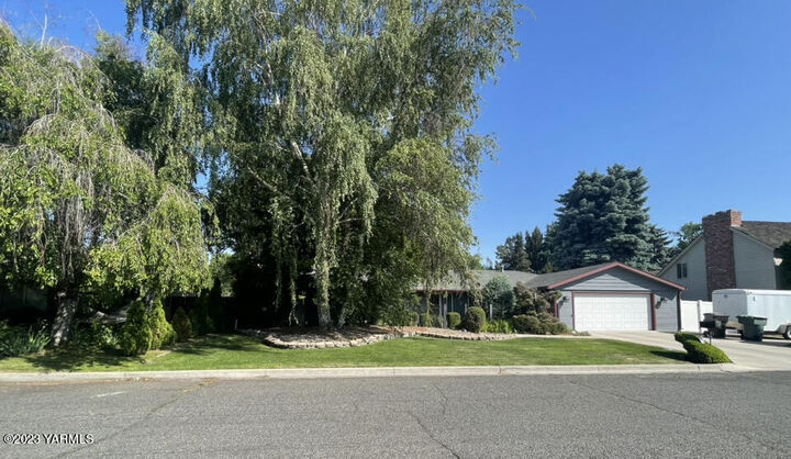 1111 S 46th Ave  Yakima WA 98908 photo