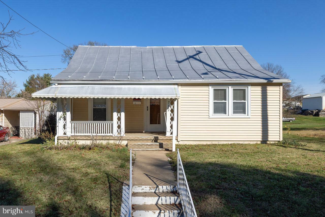 Property Photo:  712 Seventh Street  VA 22849 