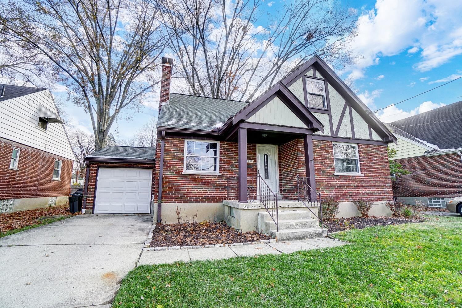 Property Photo:  6942 Rob Vern Dr  OH 45239 