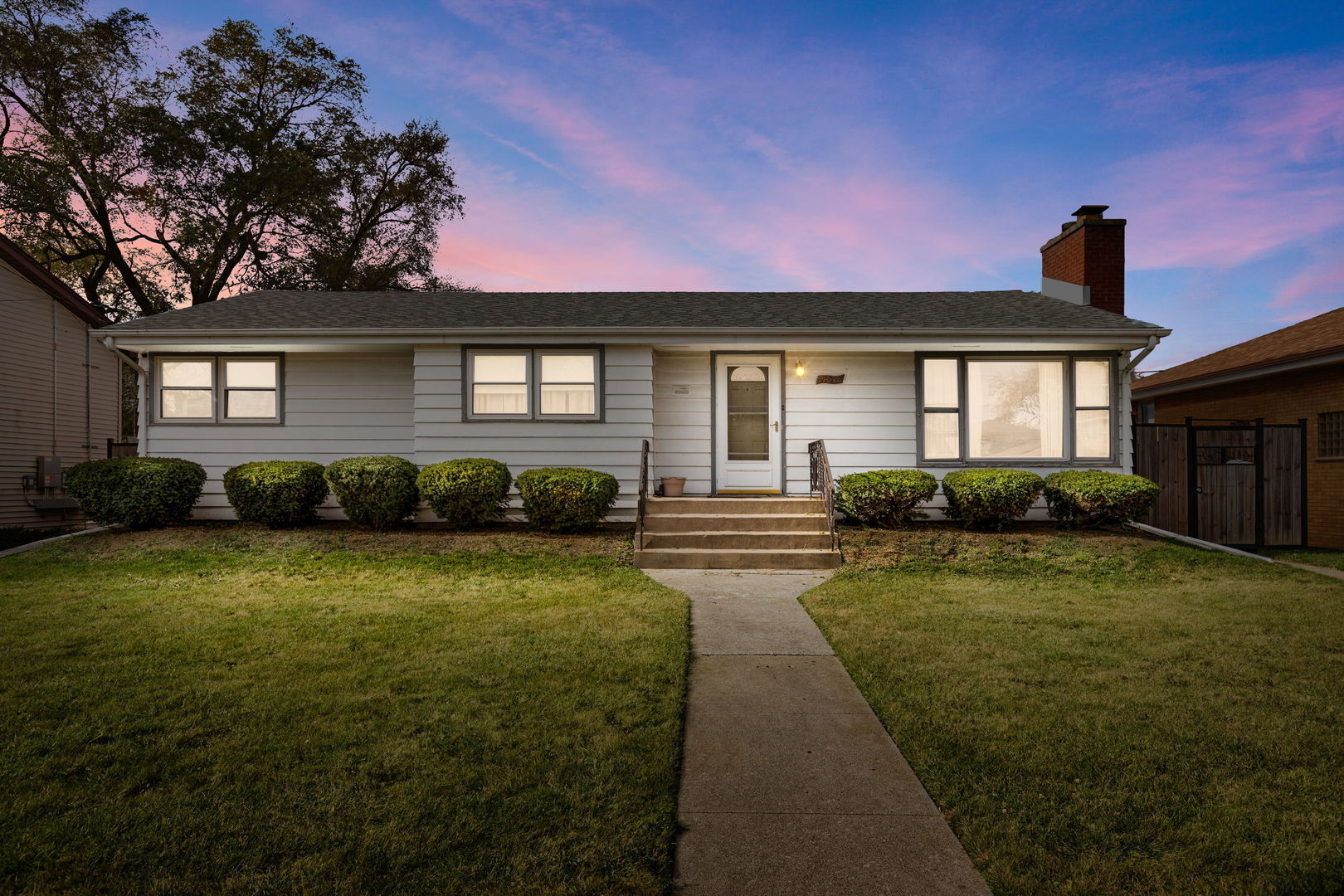 Property Photo: 14548 S Short Street IL 60469