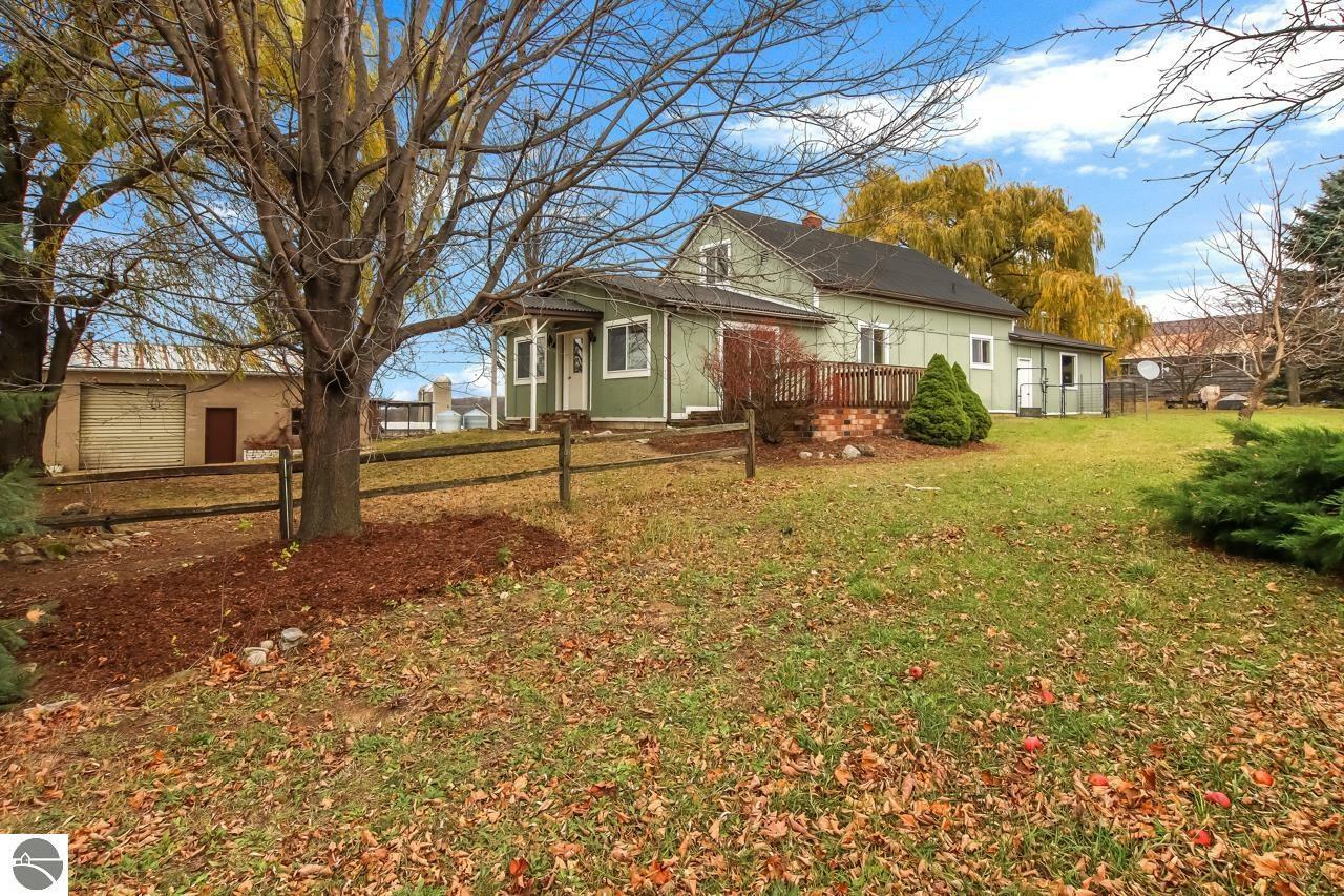 Property Photo:  12841 S Solon Road  MI 49621 