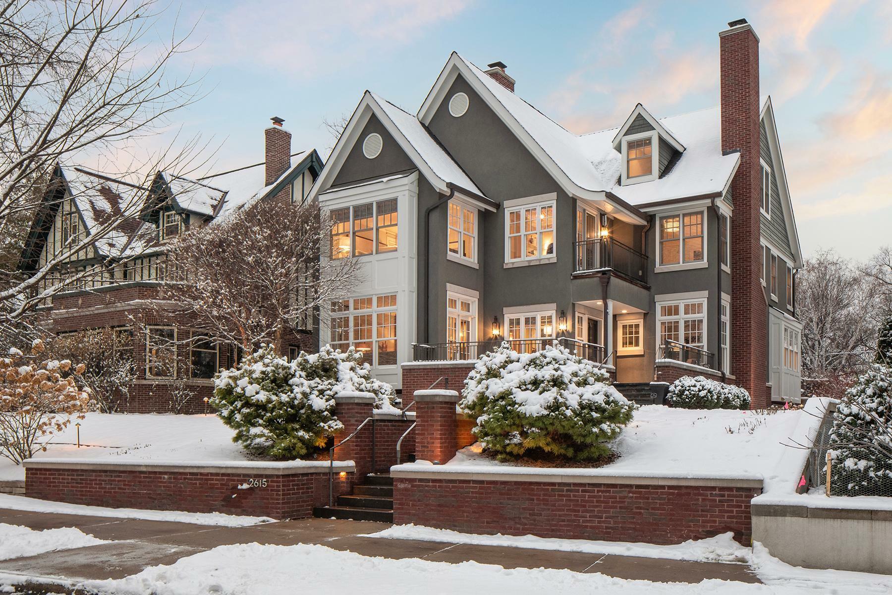 Property Photo:  2615 Newton Avenue S  MN 55405 