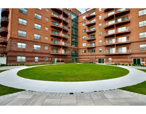 Property Photo: 100 W Squantum St 606 MA 02171
