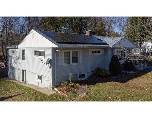 Property Photo:  9 Sussex Lane  MA 01602 