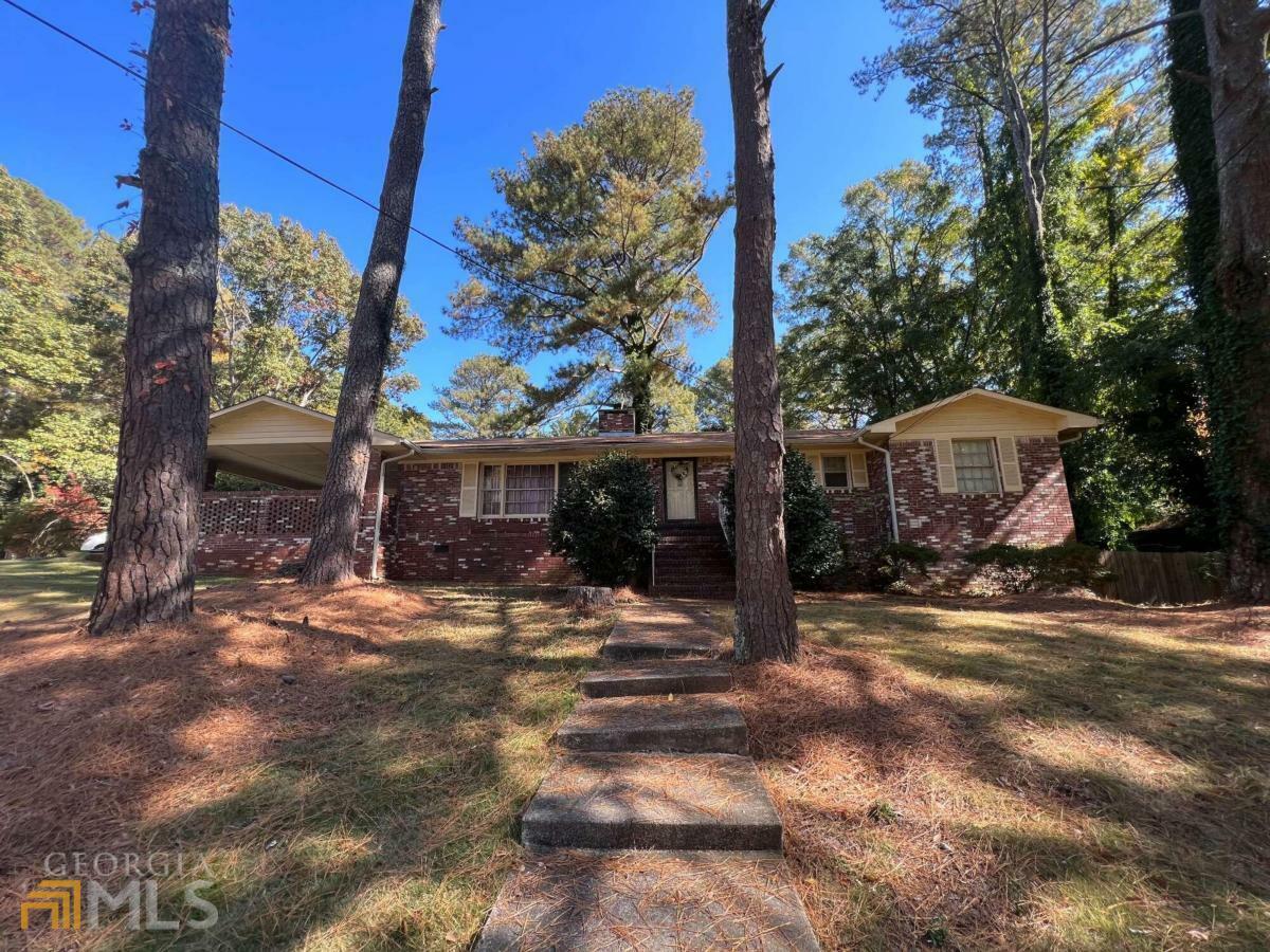 Property Photo:  463 Milligan Drive  GA 30083 