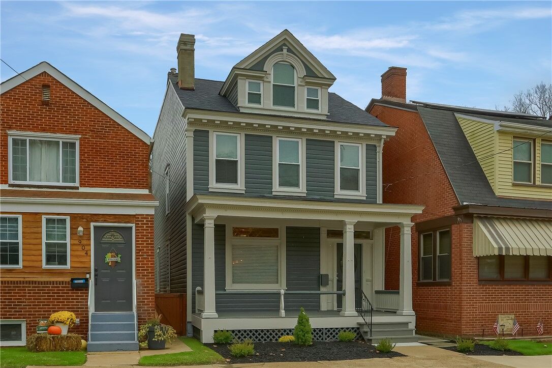 Property Photo:  902 Evergreen Ave,.  PA 15209