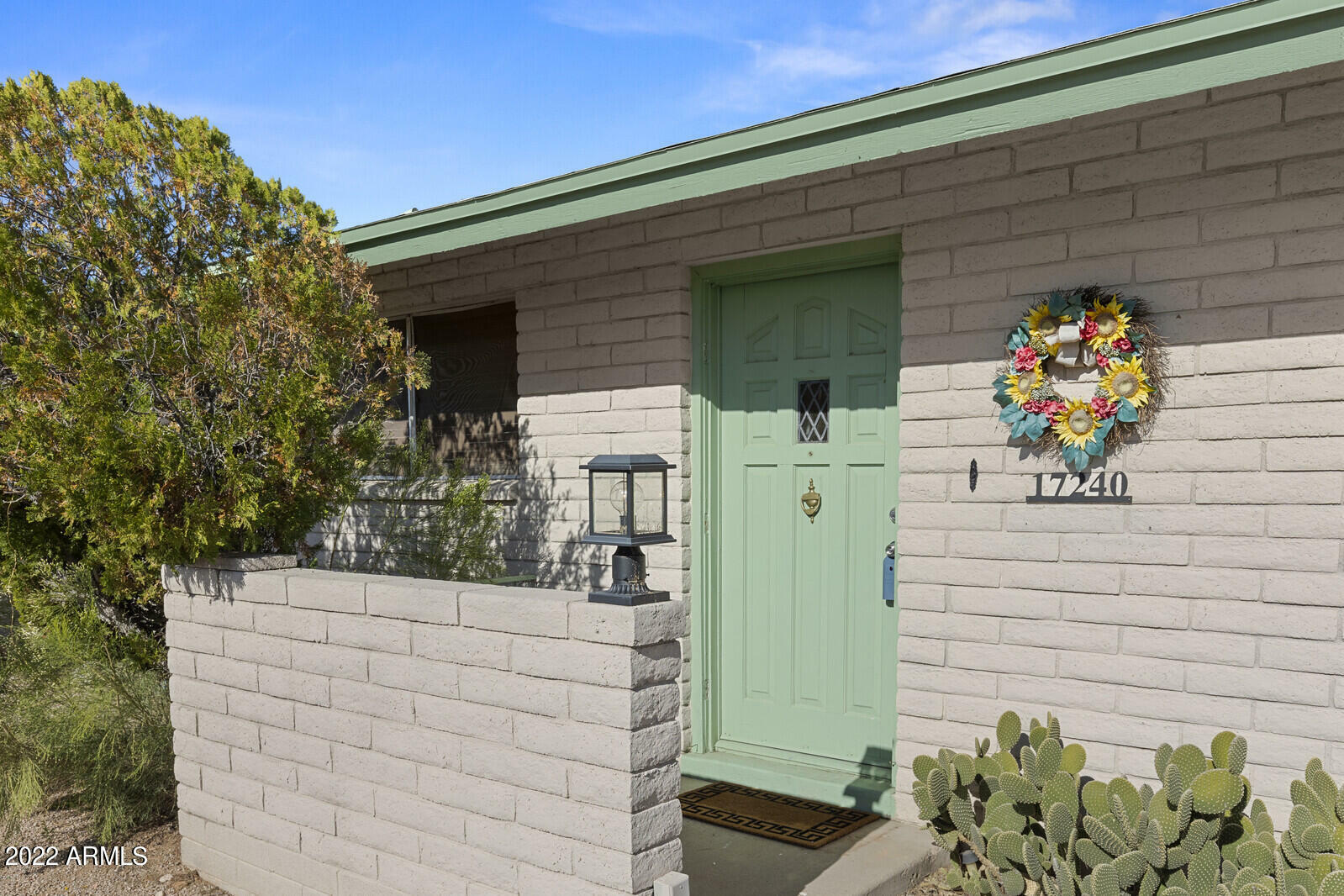 Property Photo: 17240 E La Pasada Drive AZ 85268