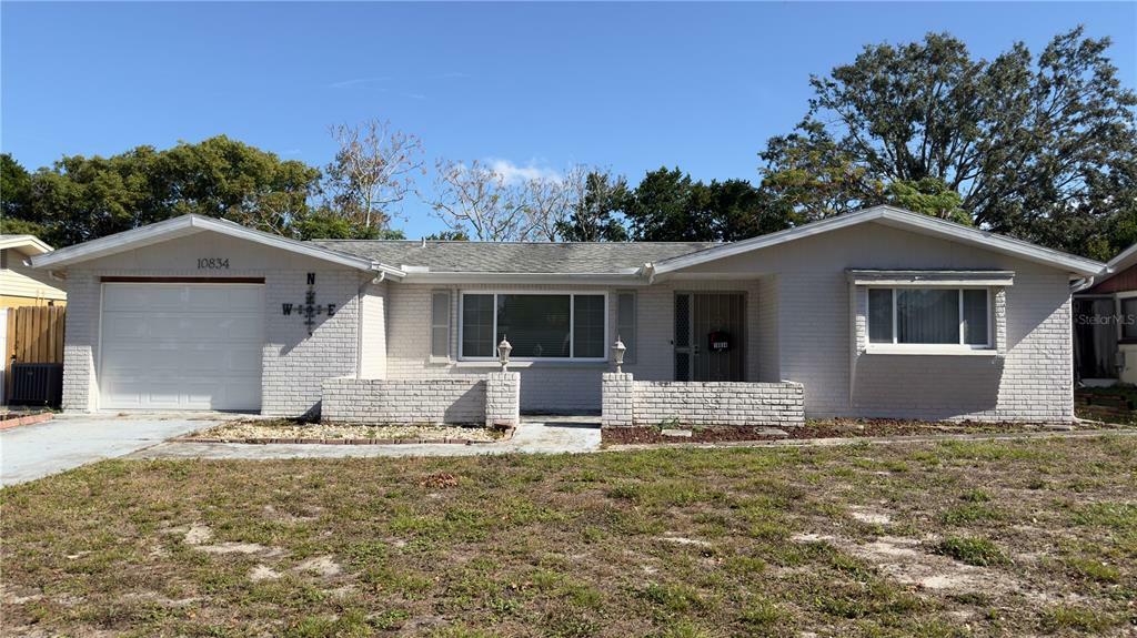 Property Photo: 10834 Kingsbridge Road FL 34668