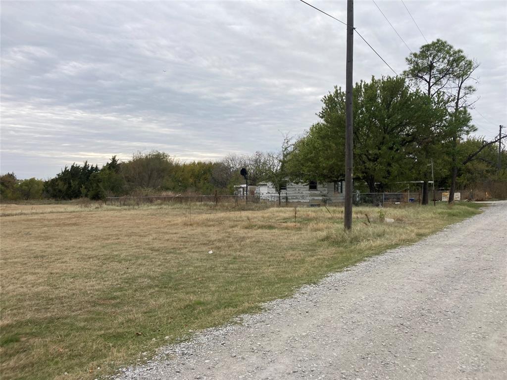 Property Photo: 167 Campbell Road TX 76270