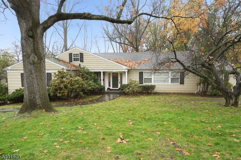 Property Photo: 6 Dryden Ter NJ 07078