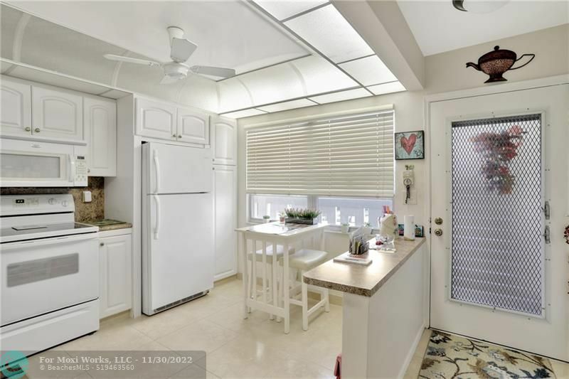 Property Photo:  2201 Lucaya Bnd H3  FL 33066 