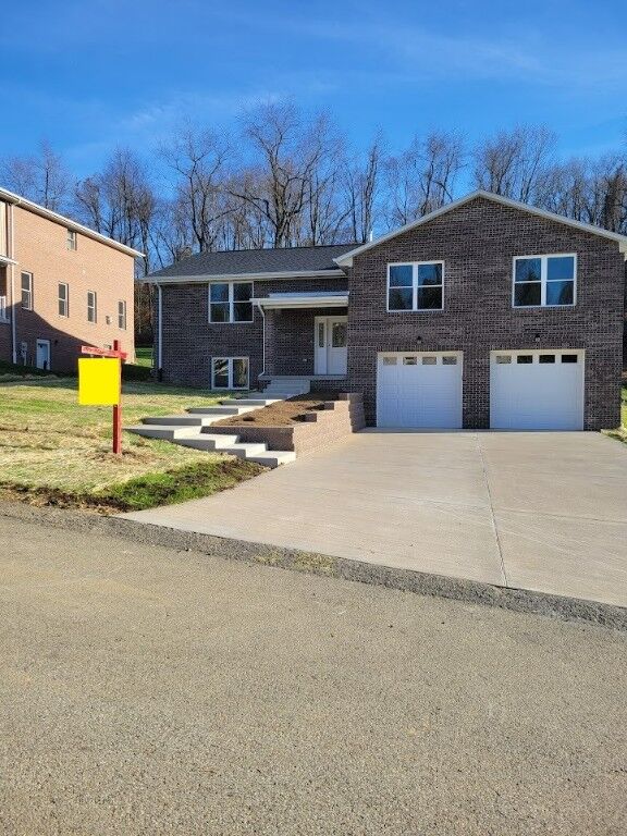 Property Photo: 220 Andrew Dr PA 15025