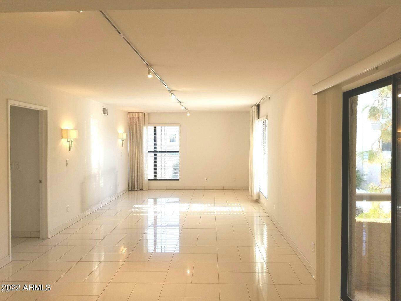 Property Photo: 5102 N 31st Place 437 AZ 85016