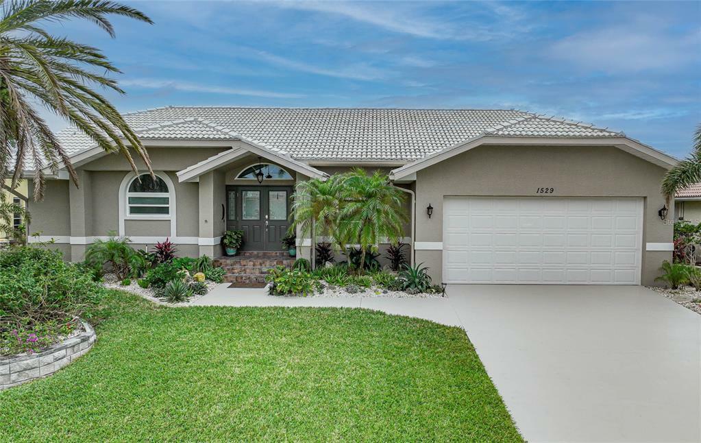 Property Photo:  1529 San Marino Court  FL 33950 