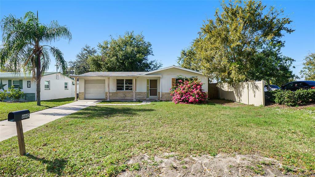 Property Photo: 6645 Jackson Street FL 34653