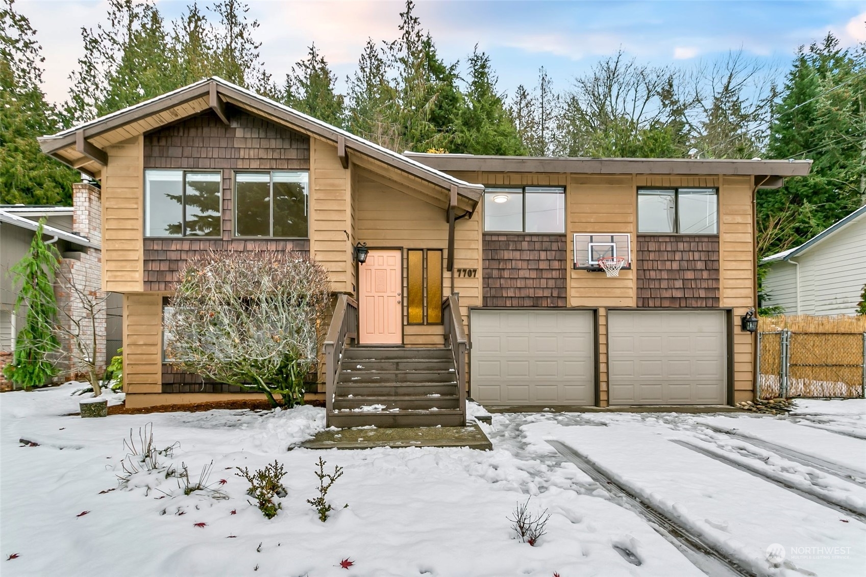 Property Photo:  7707 45th Place W  WA 98275 