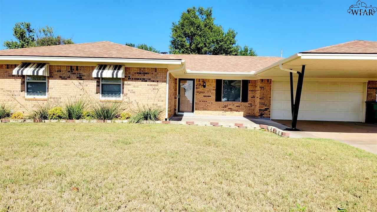Property Photo: 989 Victoria Drive TX 76354