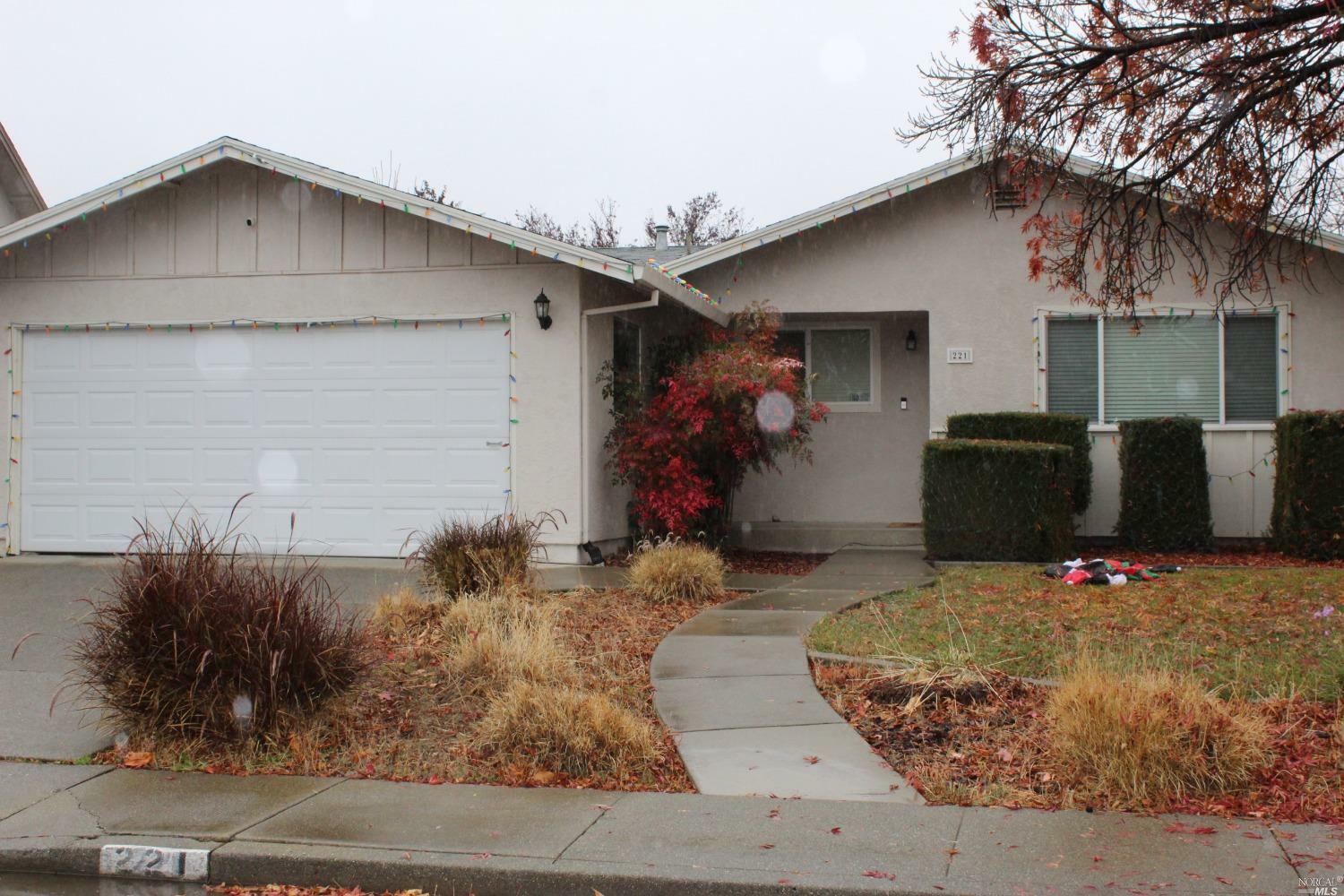 Property Photo: 221 Riverdale Avenue CA 95687